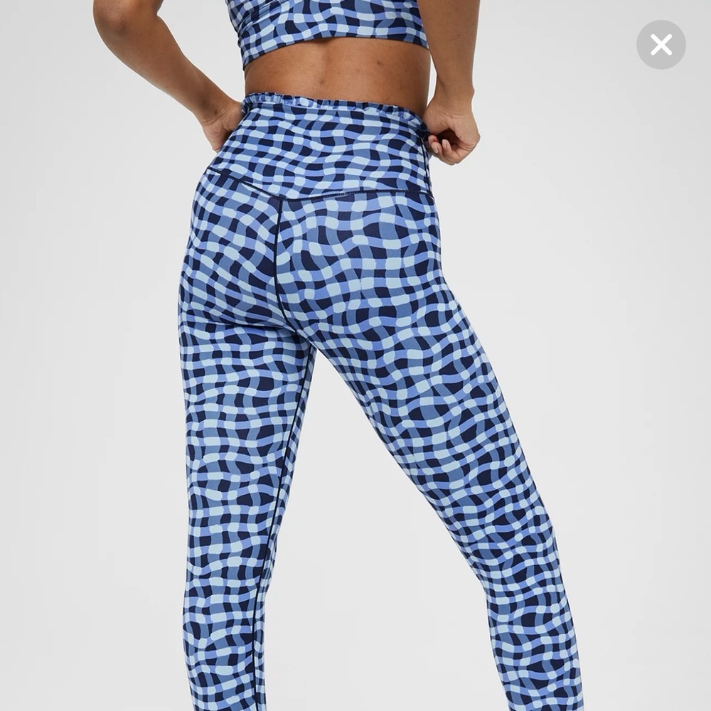 OFFLINE By Aerie Real Me Xtra High Waisted Crossover Ruffle Legging